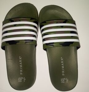 Primark Boys Olive green and white Striped Slides